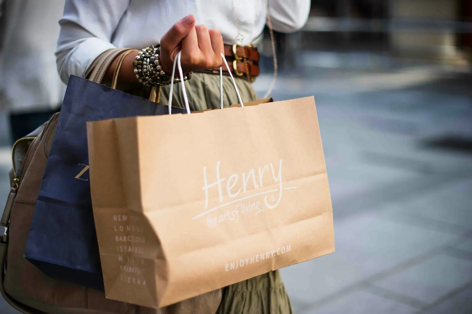 Holiday Scams to Watch Out For: Timing and Tactics Scammers Use to Target You Early