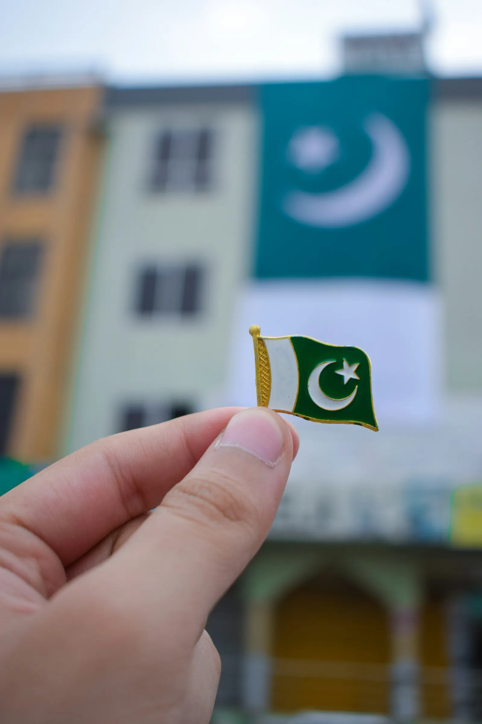 Pakistan Scams 2025: The $9.3 Billion Crisis – When Desperation Meets Digital Deception and Religious Exploitation