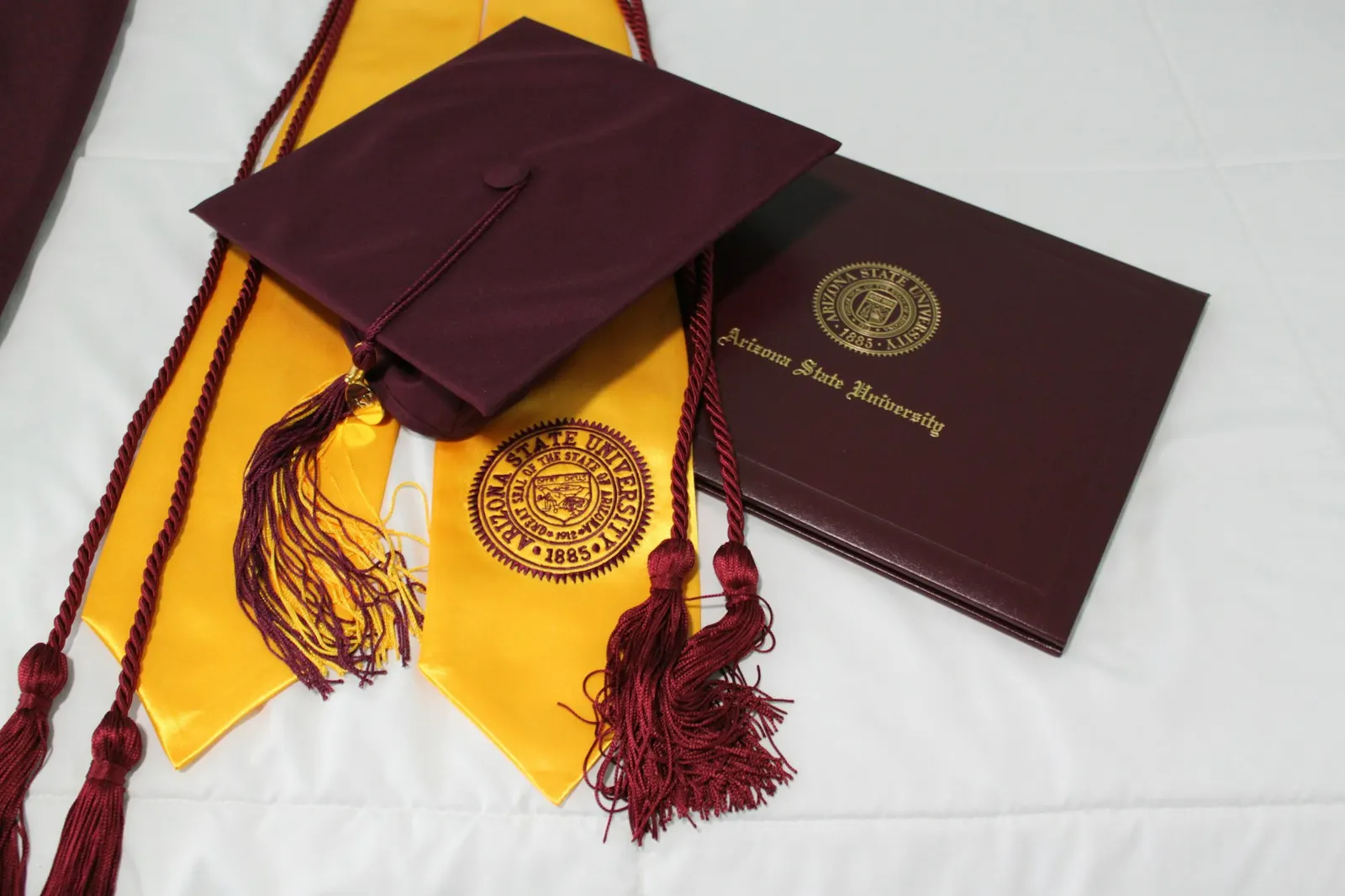 CAUGHT: Over 7,600 Fake Nursing Diplomas Sold in Massive Healthcare Fraud Scheme