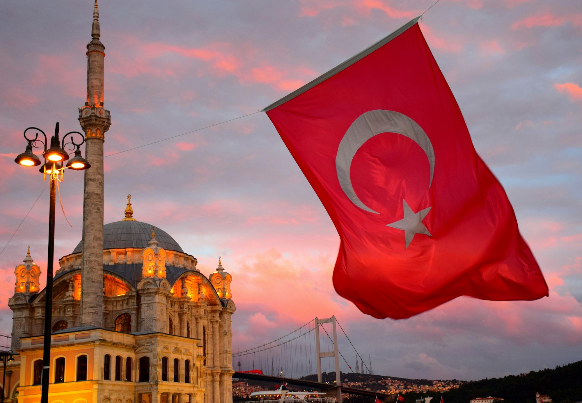 Turkey Scams 2025: The Crypto Crossroads – Where Economic Crisis Meets a $2 Billion Fraud Epidemic